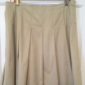 Banana Republic Khaki Pleated Skirt